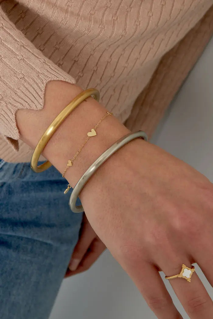 Keymi dames minimalistische gouden hartjes armband